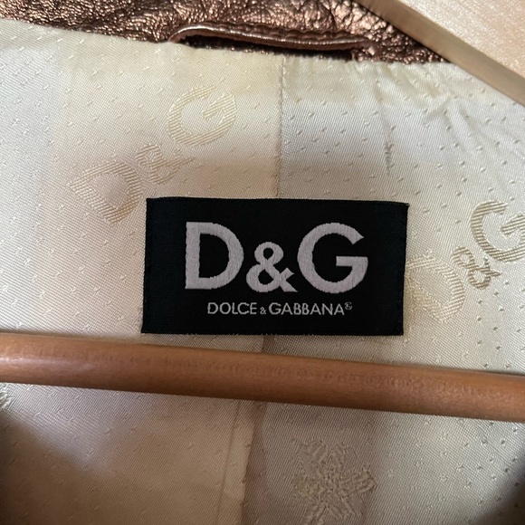 Dolce&Gabbana women leather jacket. Size IT. 40 in a good condition. - Picture 4 of 6